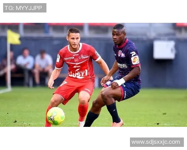 奎维利与阿雅GFCO的精彩对决揭示法乙联赛新动态